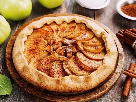 Френски пай галет с ябълки и канела - снимка на рецептата